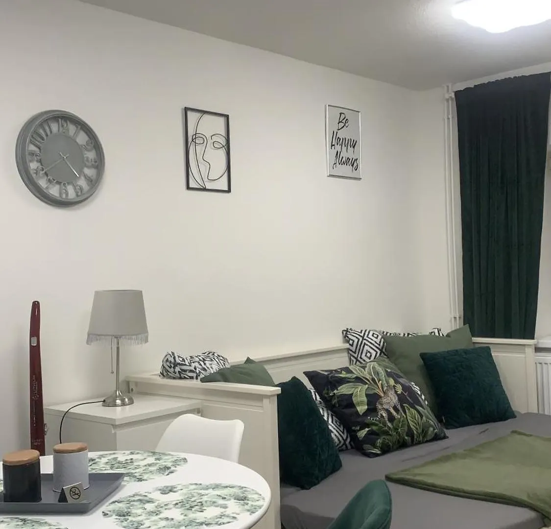 Chris Apartment location
